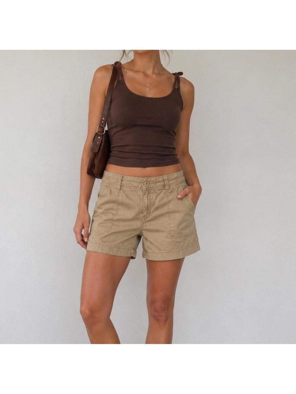 Vintage Y2K Levi’s Khaki Cargo Shorts Womens Size 16 Gorpcore Utility Hiking